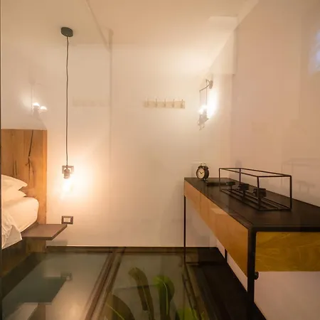 Cenisio Les House Danae 公寓 *
